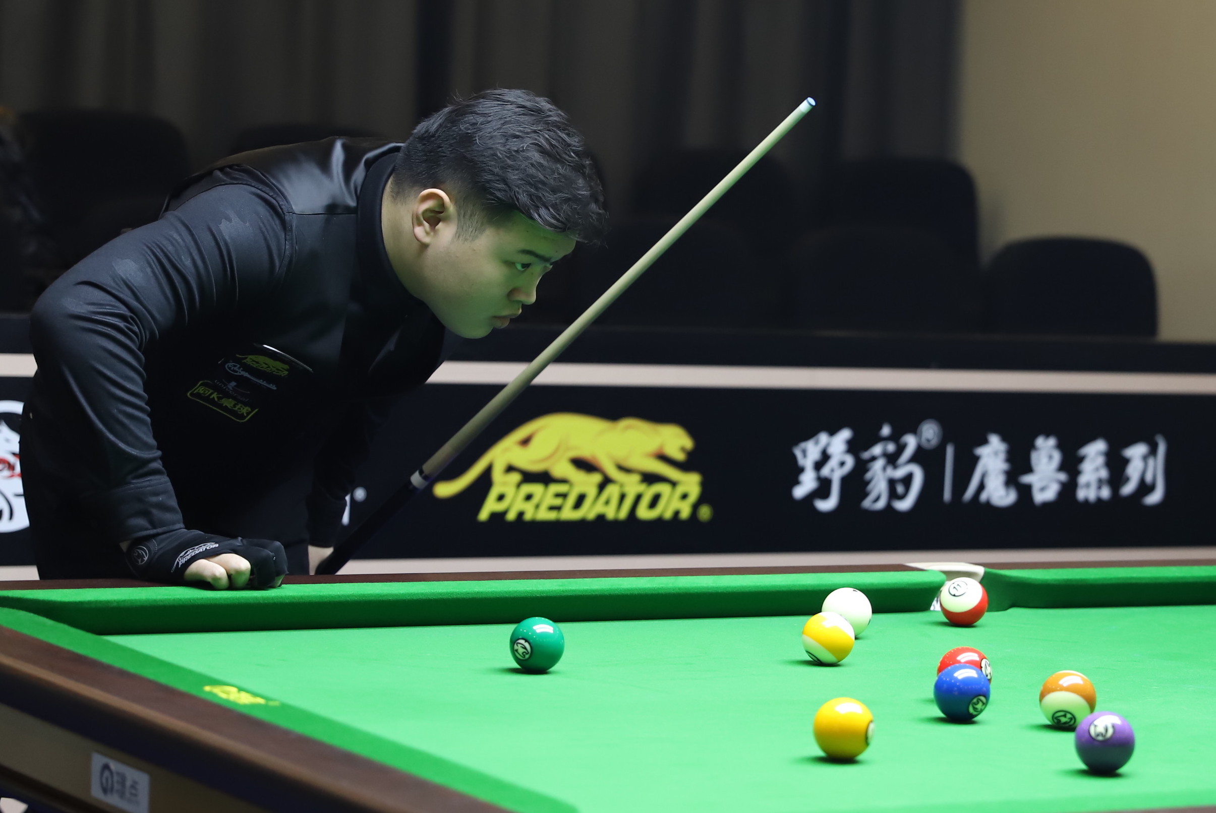 青少年近距 青少年近距